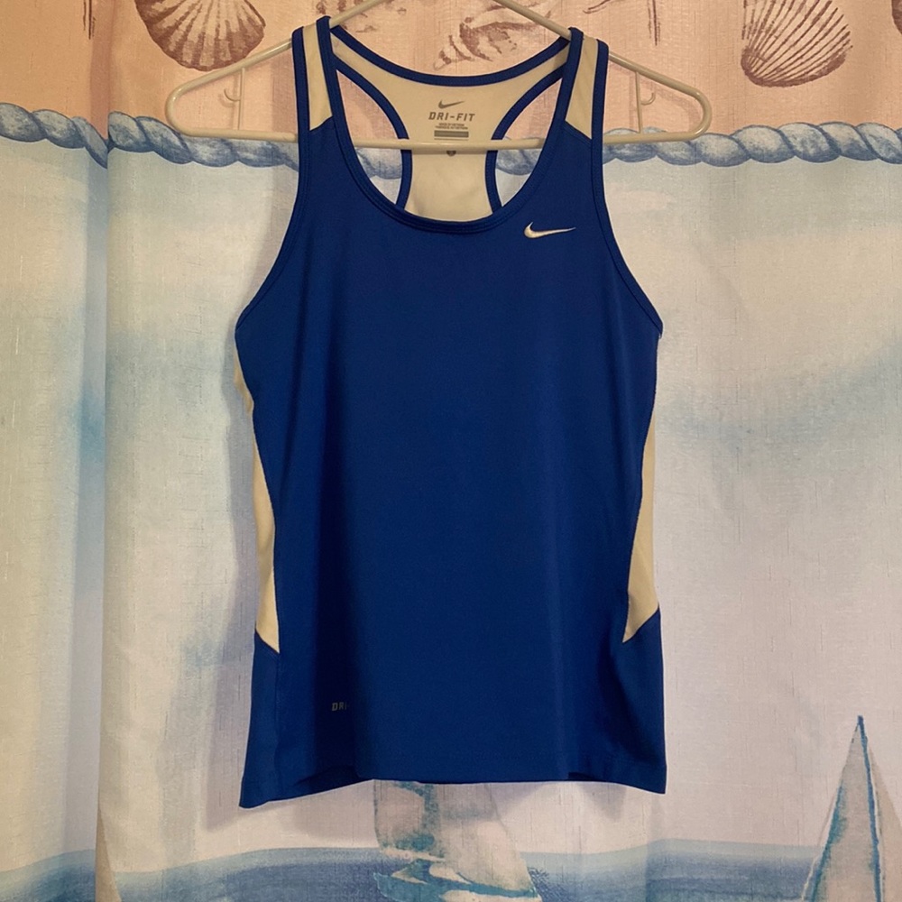 Nike racerback workout tank